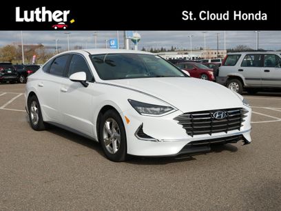 Used 2022 Hyundai Sonata SE w/ Preferred Accessory Package