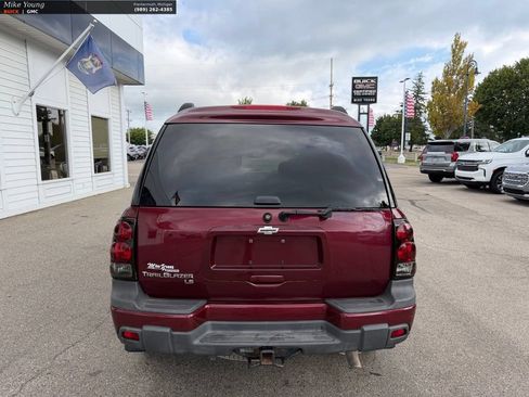 Used 2005 Chevrolet TrailBlazer EXT 4WD w/ LS Preferred Equipment Group image 6
