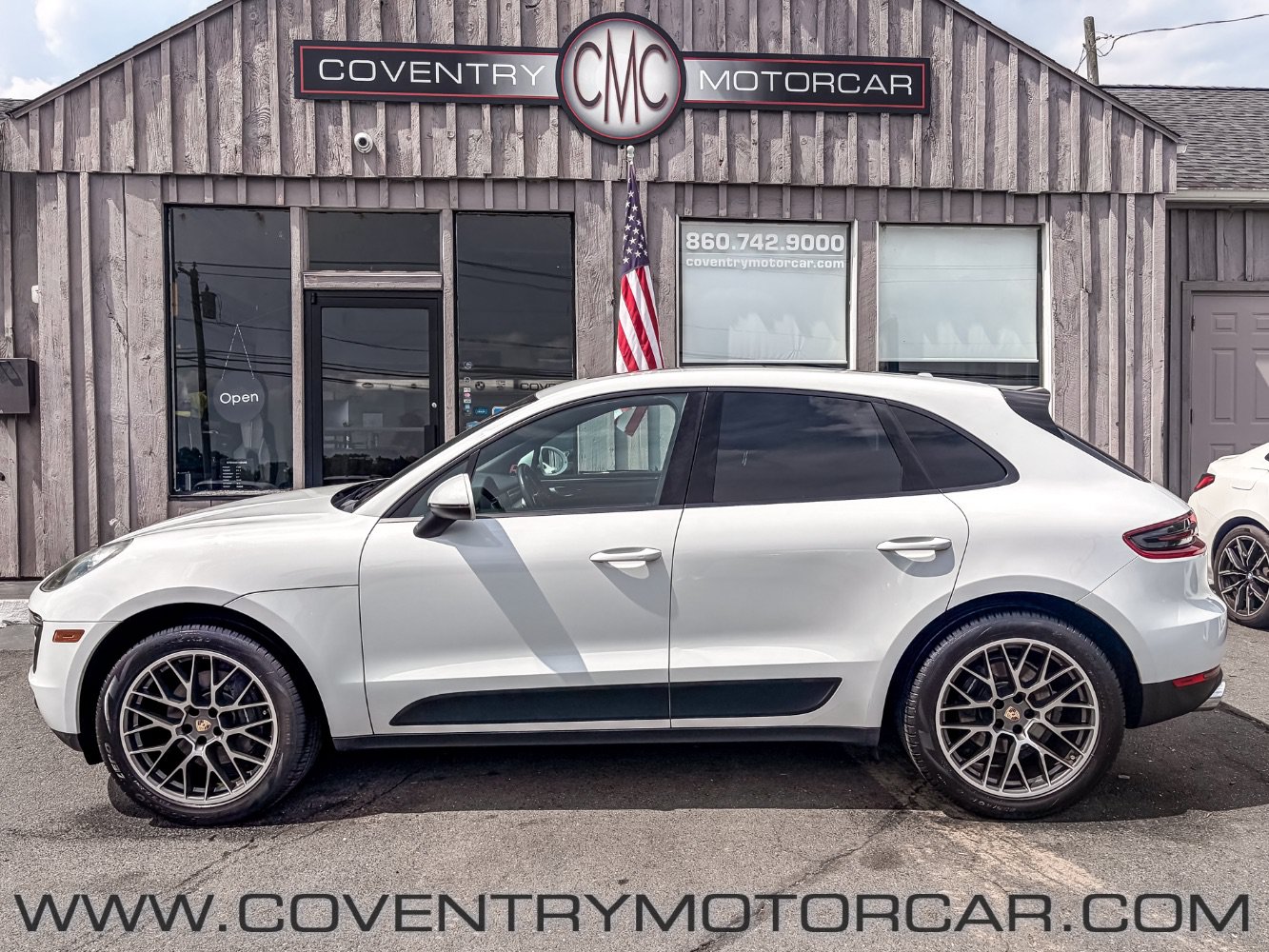 Used 2018 Porsche Macan Sport Edition AWD/4WD image 1