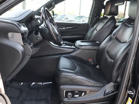 Used 2018 Cadillac Escalade ESV Platinum image 21