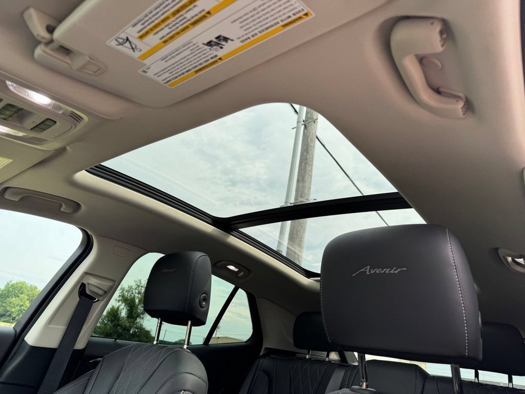 Certified 2023 Buick Envision Avenir AWD/4WD image 17