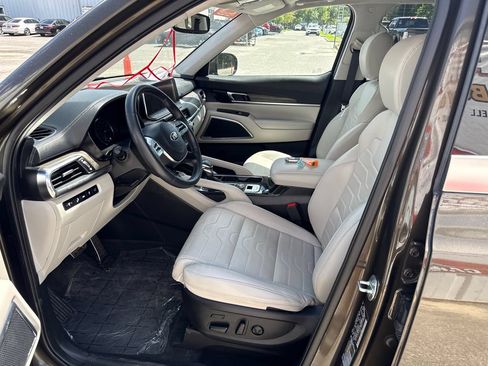 Used 2021 Kia Telluride SX w/ SX Prestige Package AWD/4WD image 10