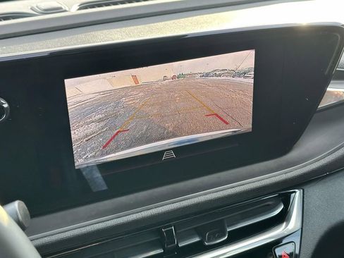 Certified 2024 Buick Envista Avenir image 28