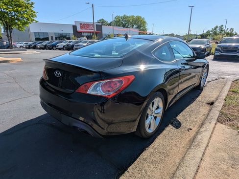 Used 2012 Hyundai Genesis 2.0T RWD image 7