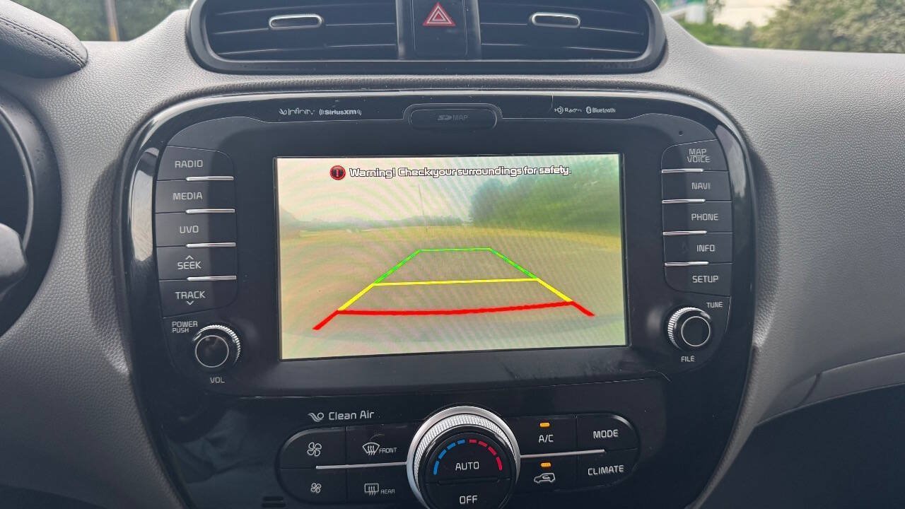 Used 2014 Kia Soul + w/ Audio Package FWD image 18