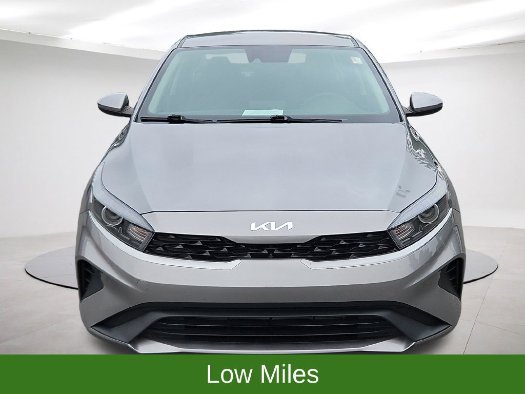 Used 2024 Kia Forte LXS FWD image 2