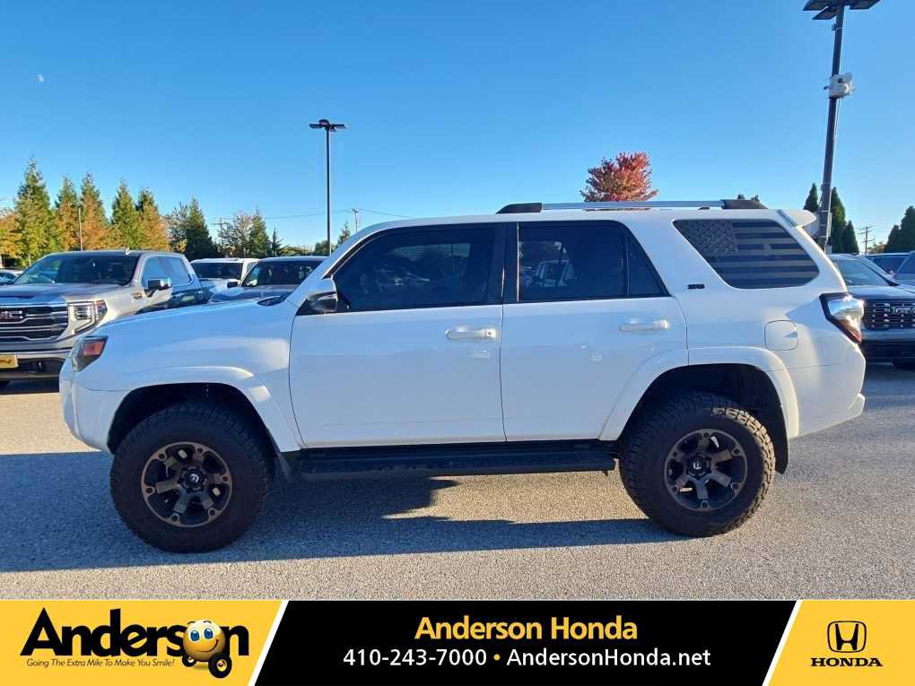 Used 2018 Toyota 4Runner SR5 Premium AWD/4WD image 1