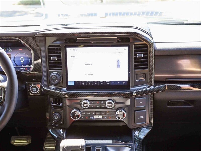 Used 2025 Ford F150 Lariat w/ Equipment Group 502A High AWD/4WD image 19
