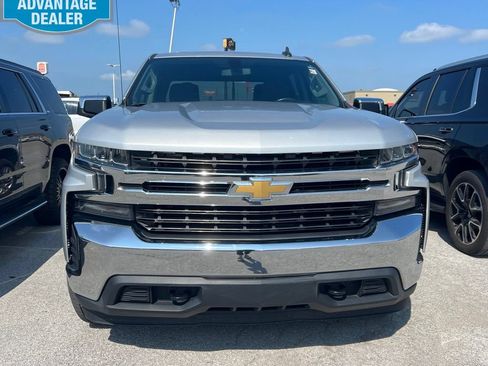 Certified 2021 Chevrolet Silverado 1500 LT AWD/4WD image 2