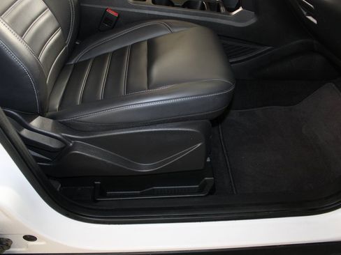 Certified 2019 Ford Escape SEL image 10