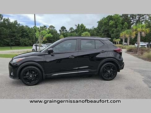 Used 2023 Nissan Kicks SR FWD image 24