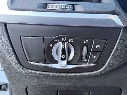 Used 2023 BMW X4 xDrive30i w/ M Sport Package image 25