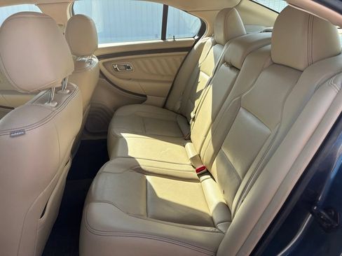 Used 2018 Ford Taurus Limited AWD/4WD image 12