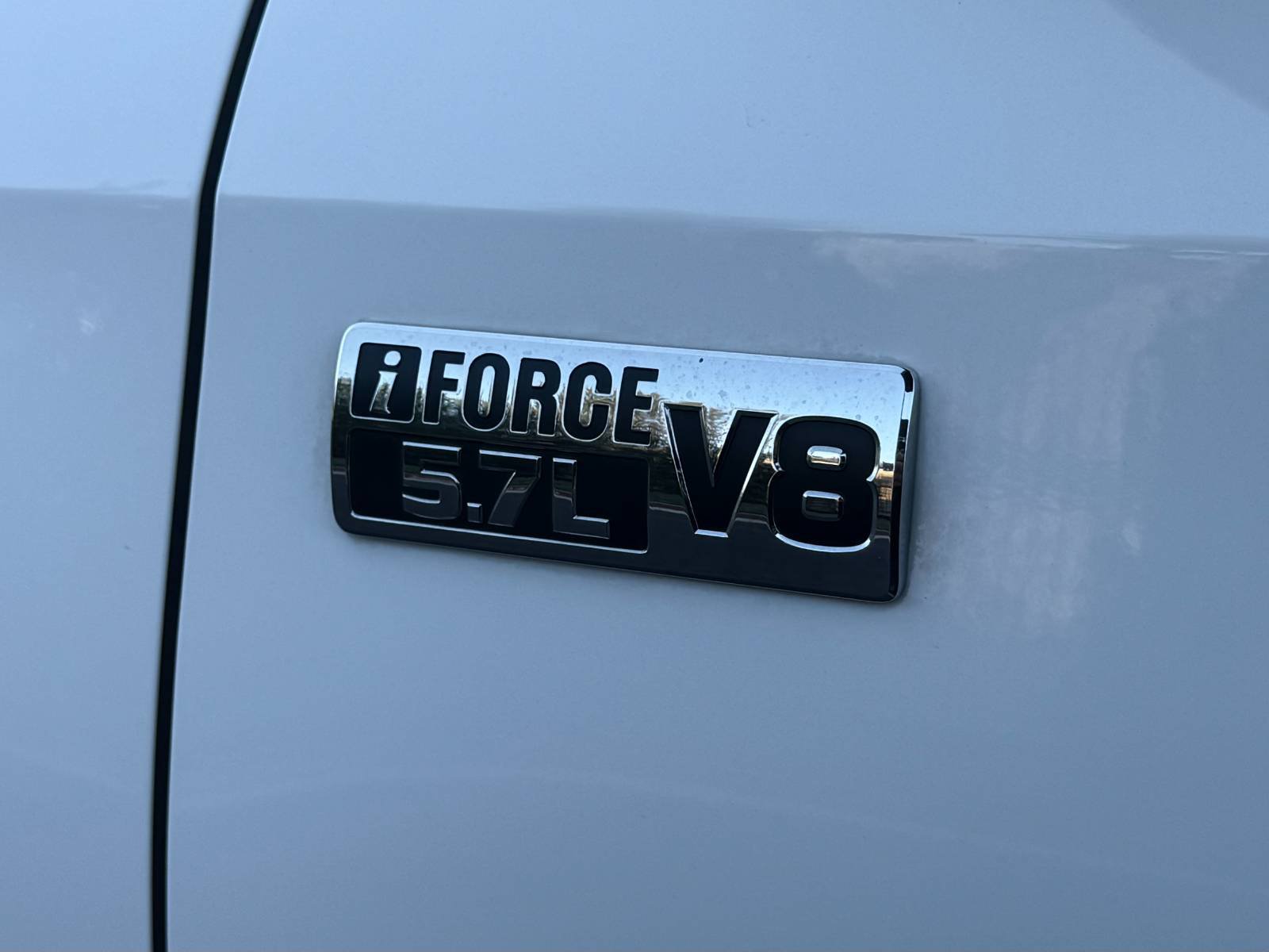 Used 2015 Toyota Tundra SR5 AWD/4WD image 40