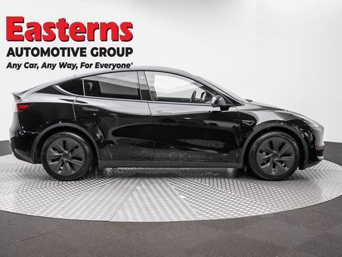 Used 2021 Tesla Model Y Long Range AWD/4WD image 4