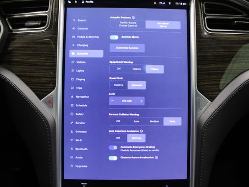 Used 2015 Tesla Model S 70 image 18