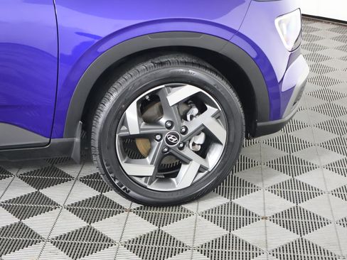 Used 2024 Hyundai Venue SEL image 53