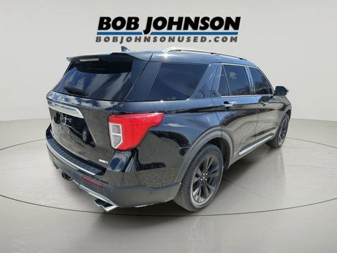 Used 2020 Ford Explorer Platinum w/ Premium Technology Package AWD/4WD image 3