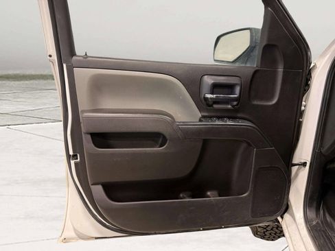 Used 2017 Chevrolet Silverado 2500 W/T image 16