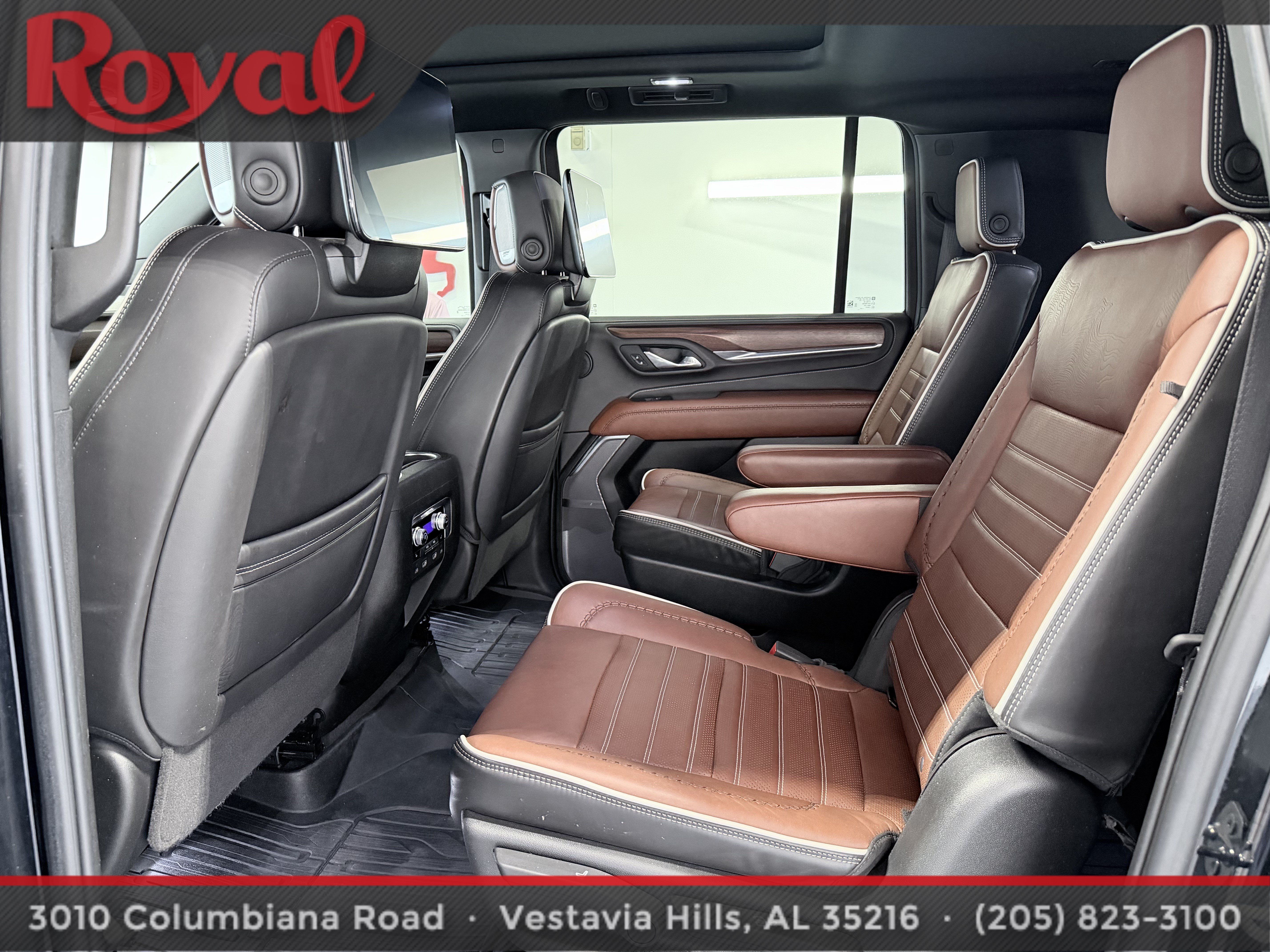 Used 2023 GMC Yukon XL Denali Ultimate AWD/4WD image 12