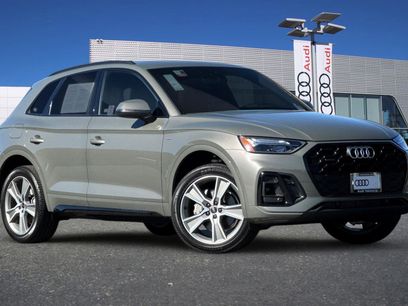 Certified 2025 Audi Q5 2.0T Premium w/ Convenience Plus Package