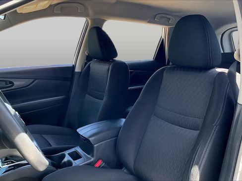 Used 2020 Nissan Rogue S FWD image 8