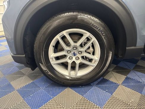Certified 2026 Ford Explorer Active w/ Active Comfort Package RWD image 28