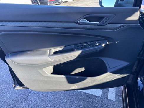 Certified 2023 Volkswagen Golf R image 13