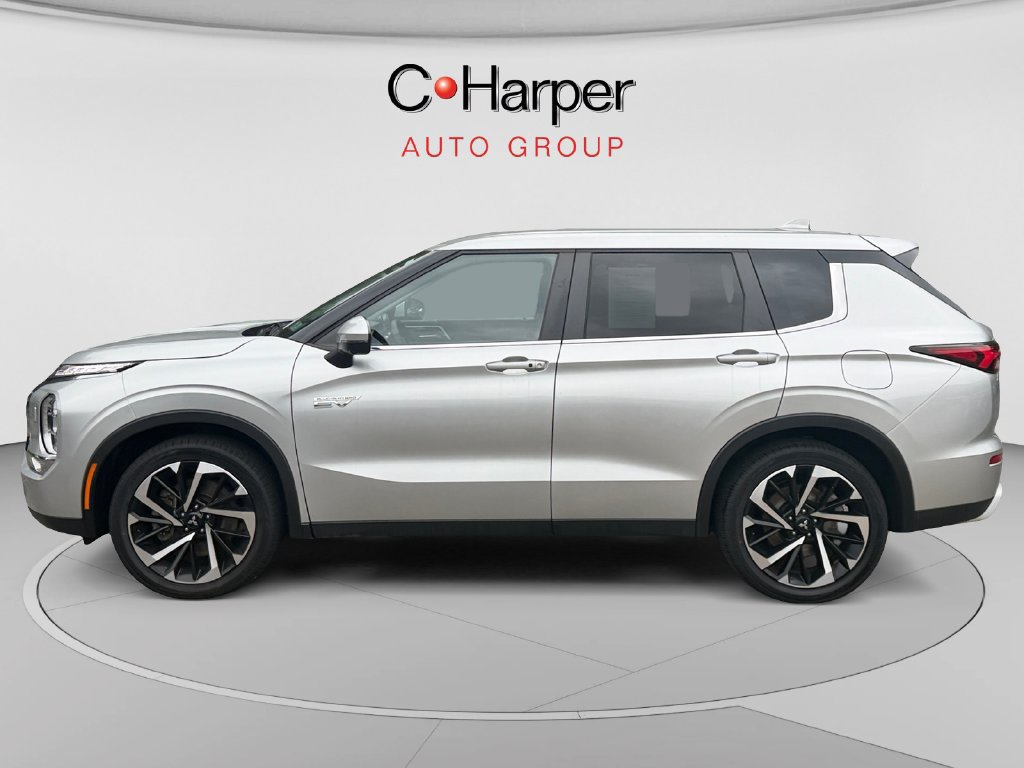 Used 2024 Mitsubishi Outlander 4WD Plug-In Hybrid image 6