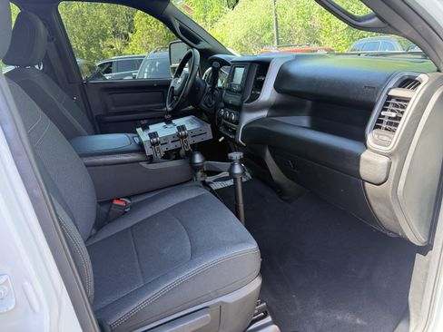 Used 2024 RAM 3500 Tradesman w/ Chrome Appearance Group AWD/4WD image 14