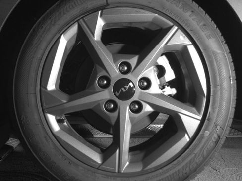 Used 2025 Kia K4 FWD image 17