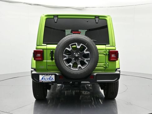 New 2026 Jeep Wrangler Unlimited Sahara AWD/4WD image 6