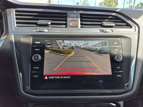 Used 2019 Volkswagen Tiguan SEL Premium w/ 3rd Row Seat Package image 20