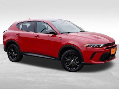 Certified 2023 Dodge Hornet GT Plus w/ GT Blacktop Package image 2