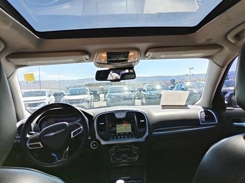 Used 2019 Chrysler 300 Limited w/ Safetytec Plus Group RWD image 15