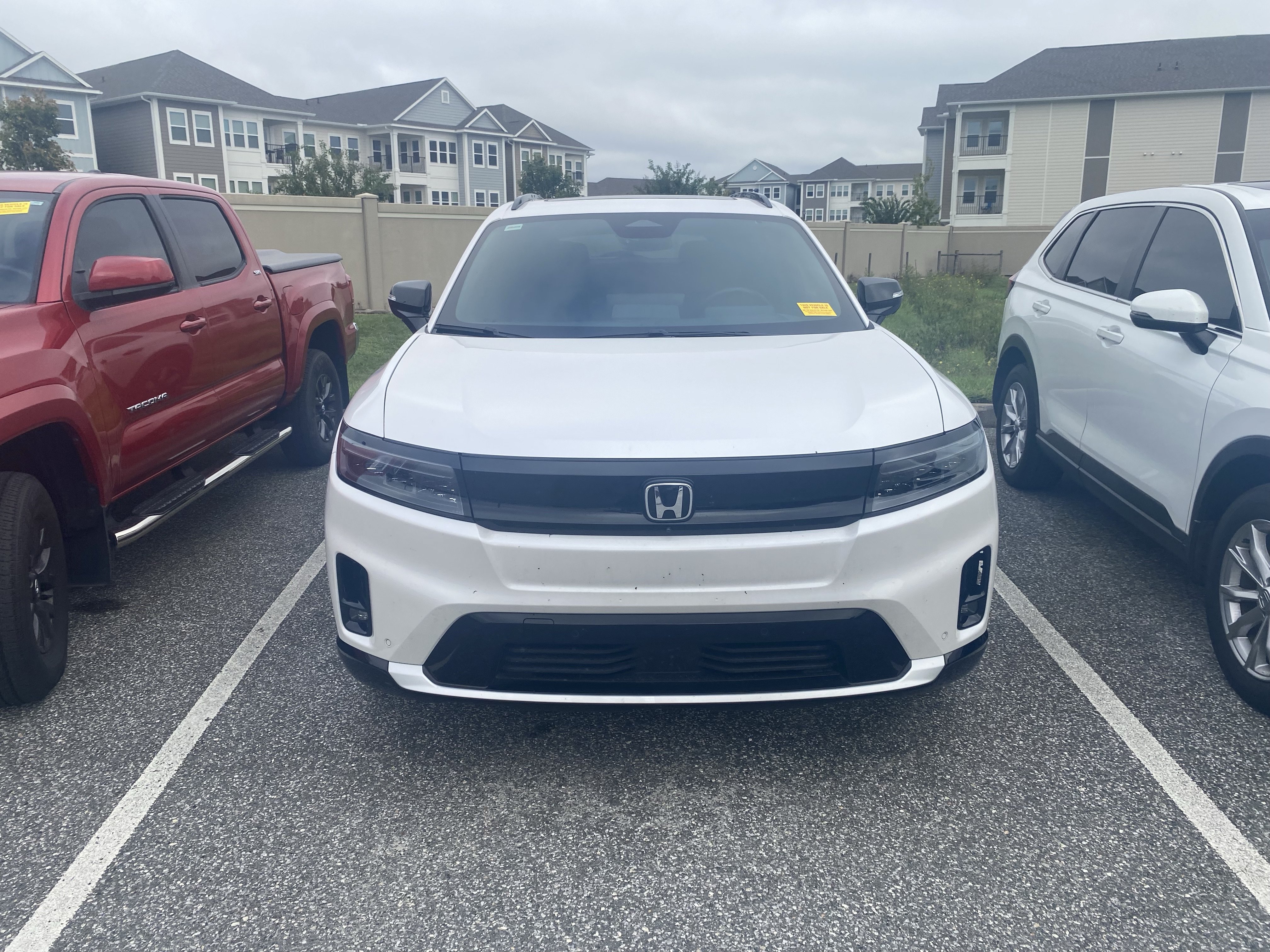 Used 2025 Honda Prologue Elite image 2