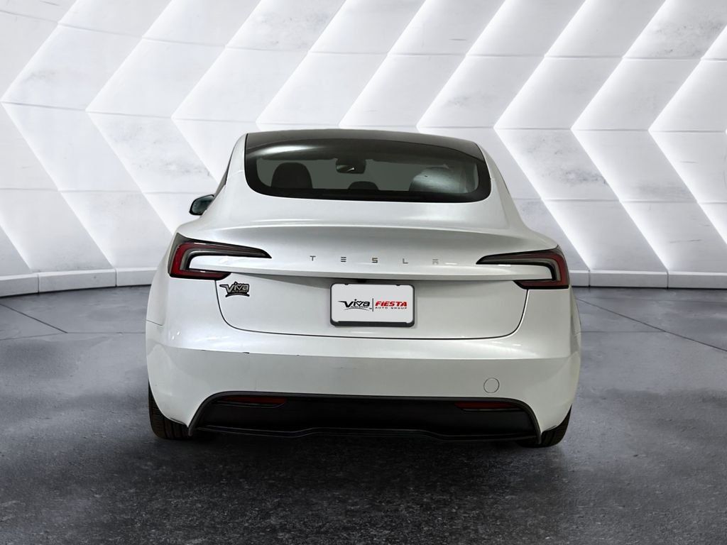 Used 2024 Tesla Model 3 Standard Range RWD image 5