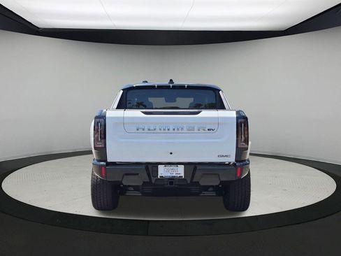 New 2026 GMC Hummer EV 4x4 Crew Cab image 4