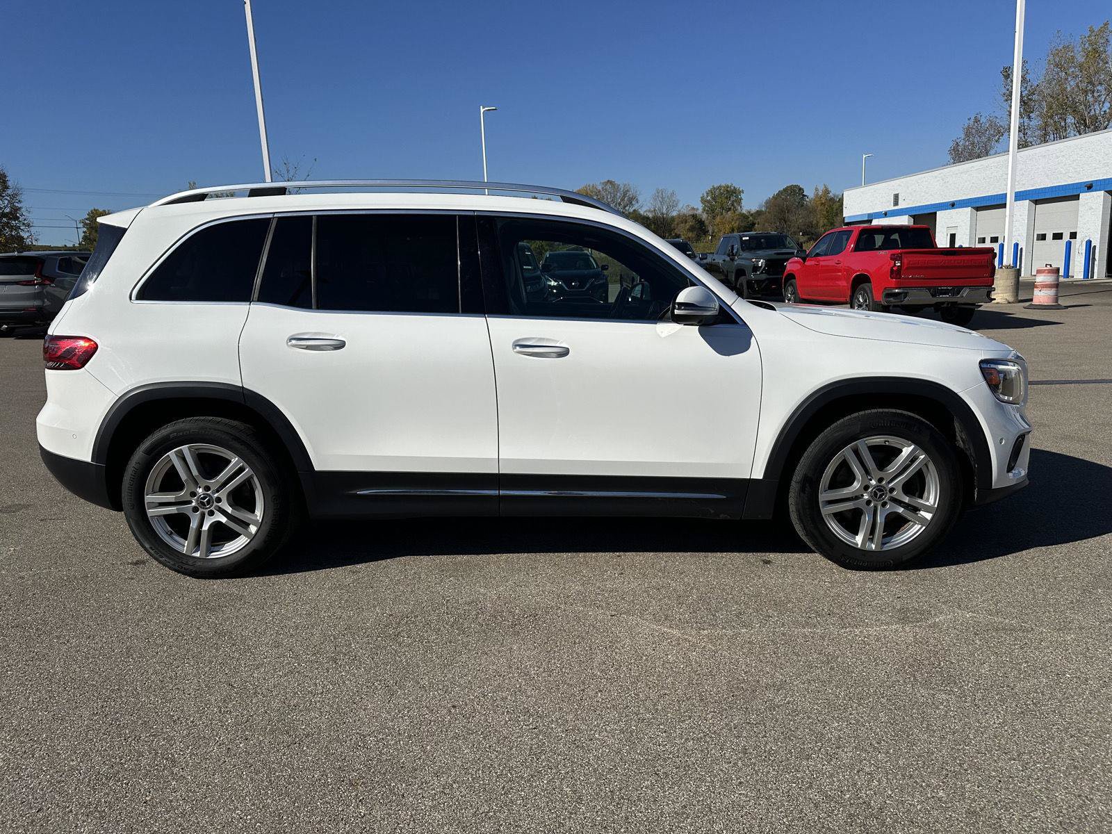 Used 2020 Mercedes-Benz GLB 250 4MATIC image 6