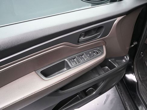 Used 2019 Honda Odyssey EX image 20