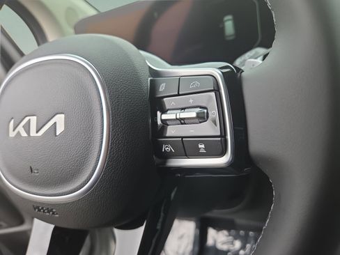 New 2026 Kia Carnival SX FWD image 40