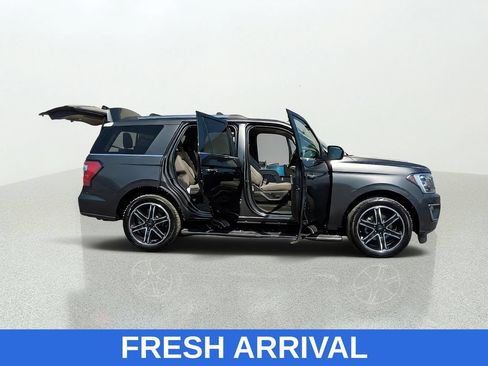 Used 2021 Ford Expedition Limited AWD/4WD image 16