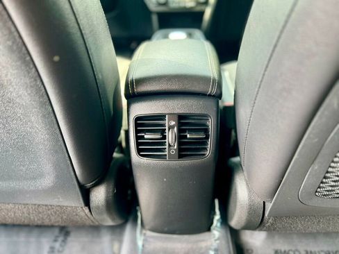 Used 2022 Kia Niro EX w/ Cold Weather Package image 18