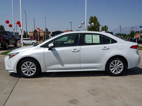 Certified 2025 Toyota Corolla LE w/ LE Premium Package AWD/4WD image 5