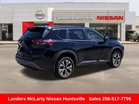 Used 2023 Nissan Rogue SV FWD image 3