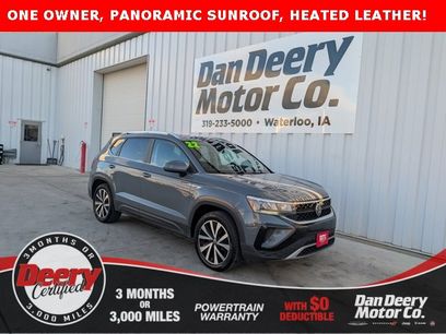 Used 2022 Volkswagen Taos SE w/ Panoramic Sunroof Package