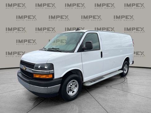 Used 2024 Chevrolet Express 2500 w/ Driver Convenience Package image 1