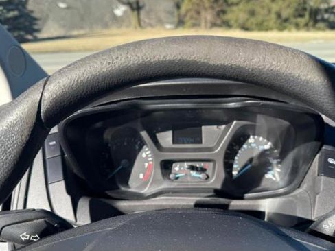 Used 2018 Ford Transit 150 148 Medium Roof RWD image 9