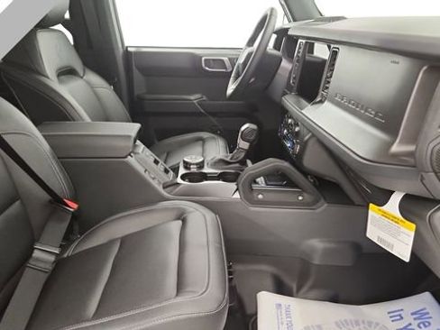 New 2025 Ford Bronco Big Bend w/ Black Diamond Package AWD/4WD image 23