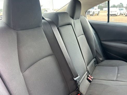 Used 2021 Toyota Corolla LE image 25